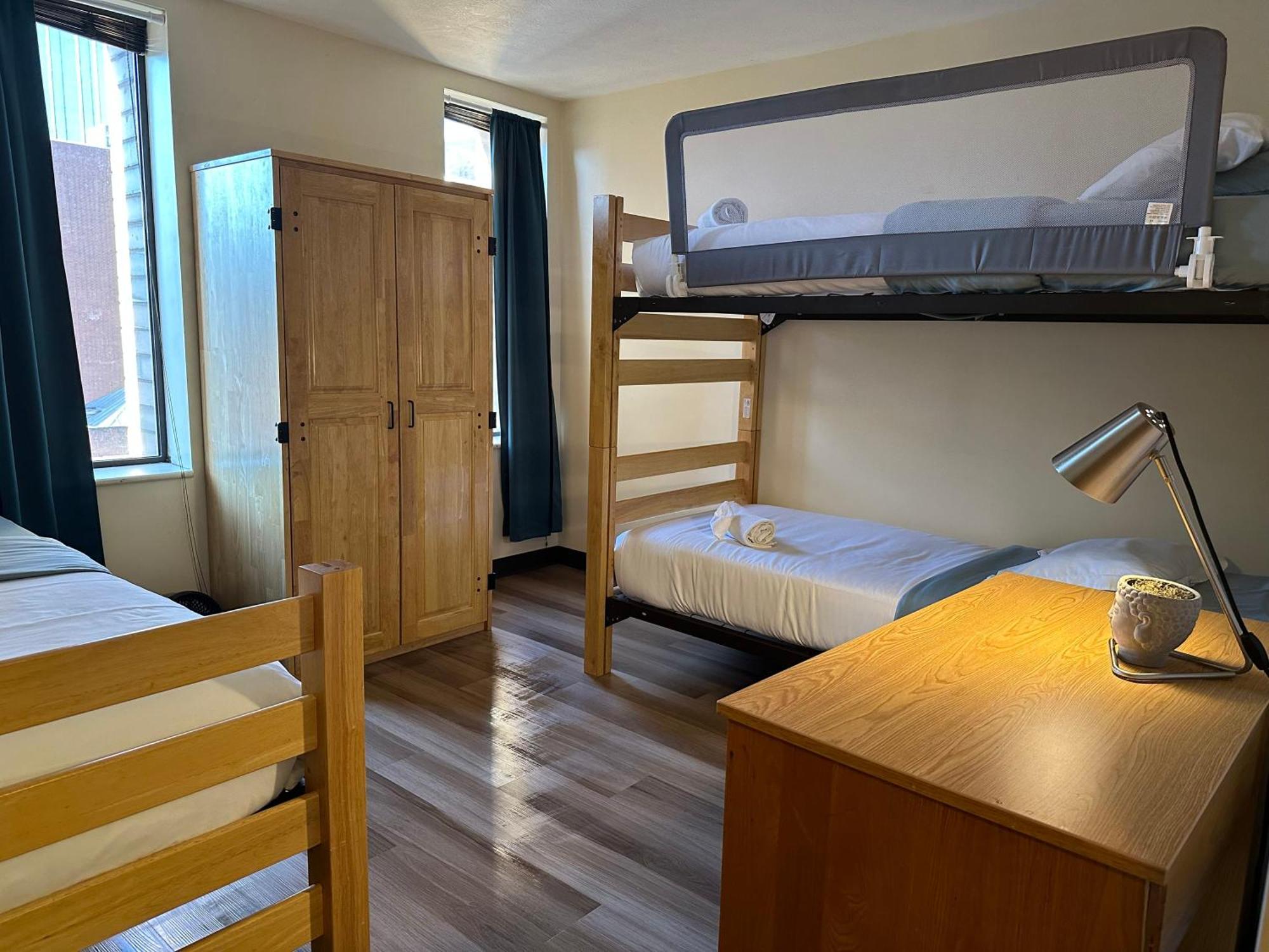 Hostal Stay Pittsburgh *